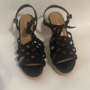 Black and cork wedges